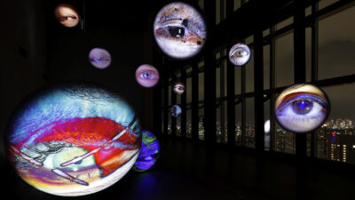 IMAGICA EEX、TOKYO NODE「トニー・アウスラー展」で映像音響システムをプロデュース ～映像インスタレーションの先駆者、日本初の大規模個展。会期は9月27日（日）まで～